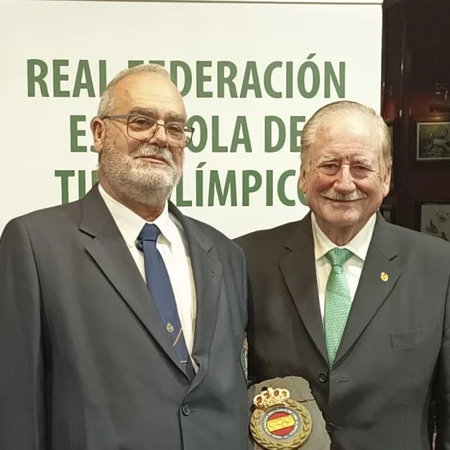 35a44910-b4de-4445-85df-0d0b571fa5c3