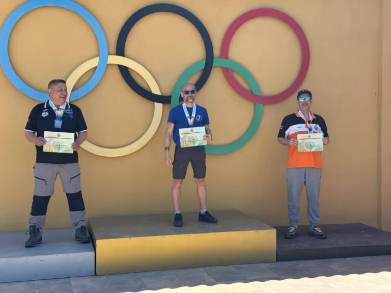 f08c4d3f-b81a-4012-8b70-c0a7369e100d